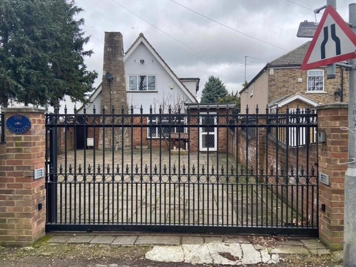 4 Bedroom House, Heathrow Airport, Luxe Inn Colnbrook Екстер'єр фото