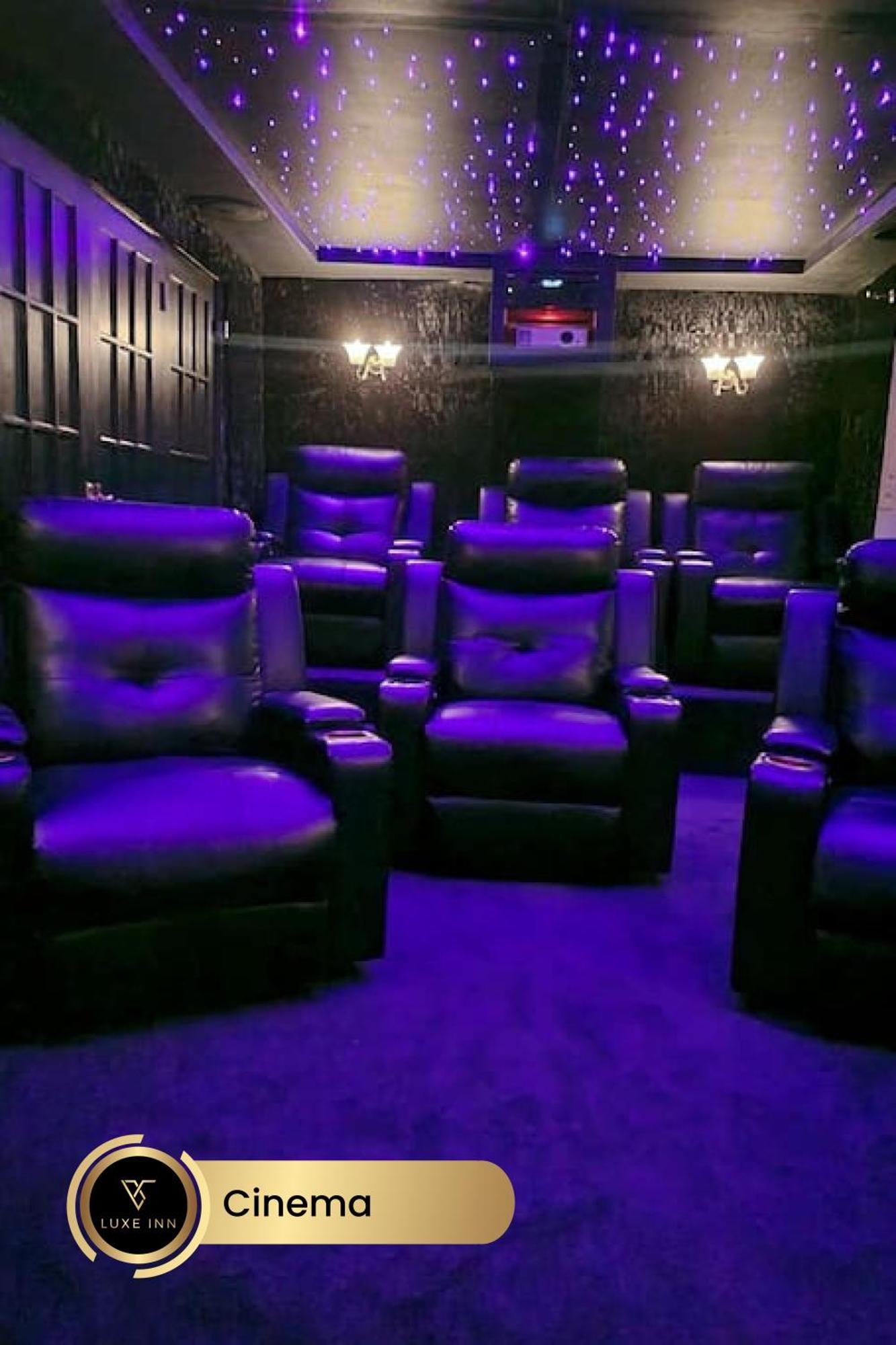 4 Bedroom House, Heathrow Airport, Luxe Inn Colnbrook Екстер'єр фото