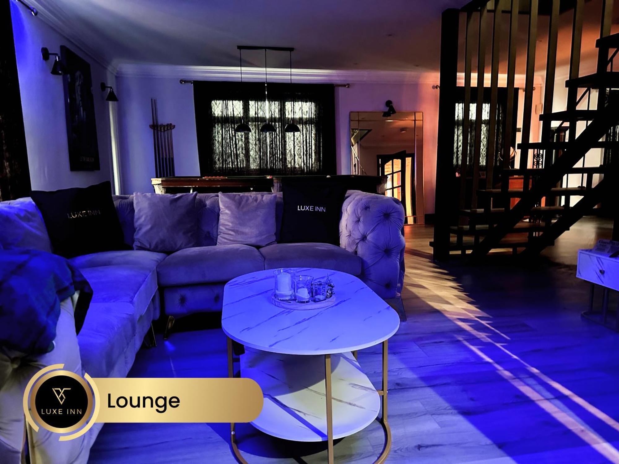 4 Bedroom House, Heathrow Airport, Luxe Inn Colnbrook Екстер'єр фото